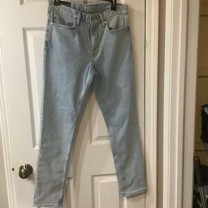 NWT  Banana Republic Factory TRAVEL JEAN Skinny Blue Jeans 31x30 LIGHT WASH